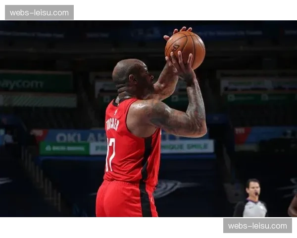 达拉斯飞翼引进阿兰娜·史密斯和杰西卡·谢泼德两大内线，阵容深度增强